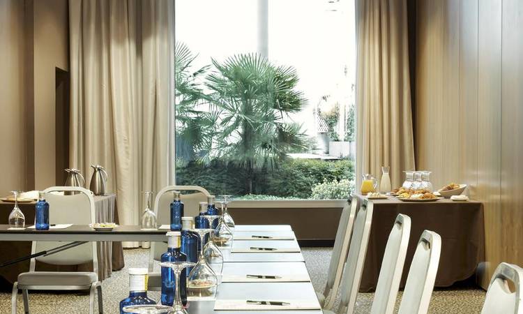 Private Room Hotel Ilunion Alcalá Norte Madrid Private Room Hotel Ilunion Alcalá Norte Madrid